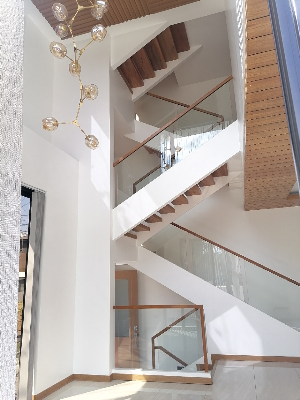 Villa For Rent in Bonifacio Global City