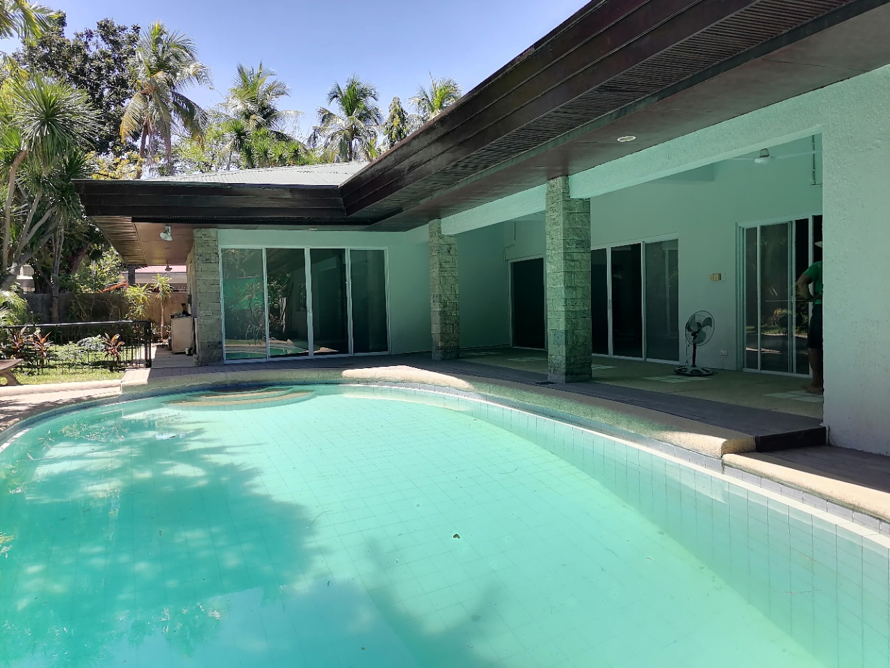 Villa For Rent in Dasmariñas