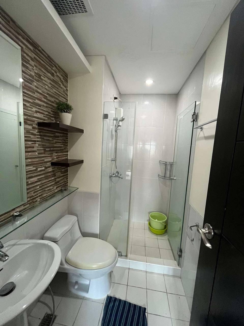GATEWAY REGENCY STUDIOS
