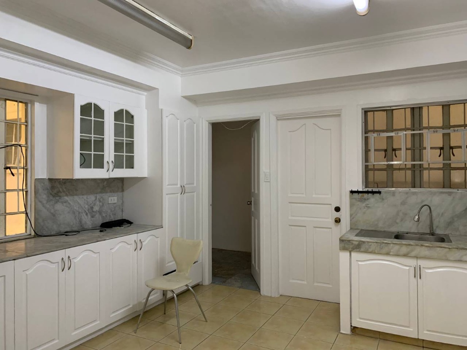 Villa For Rent in Santa Ana