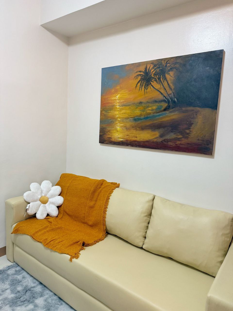 Apartment For Rent in Legazpi Village