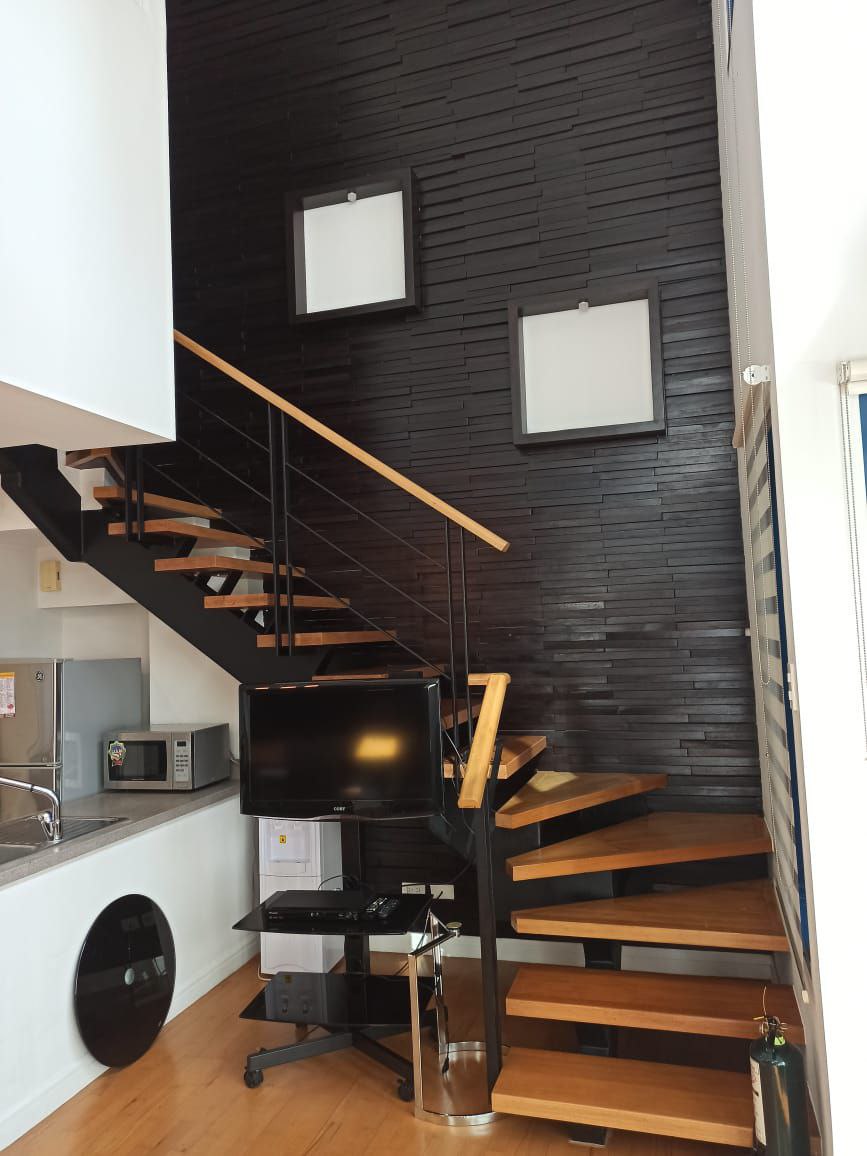 Condo For Rent in Rockwell