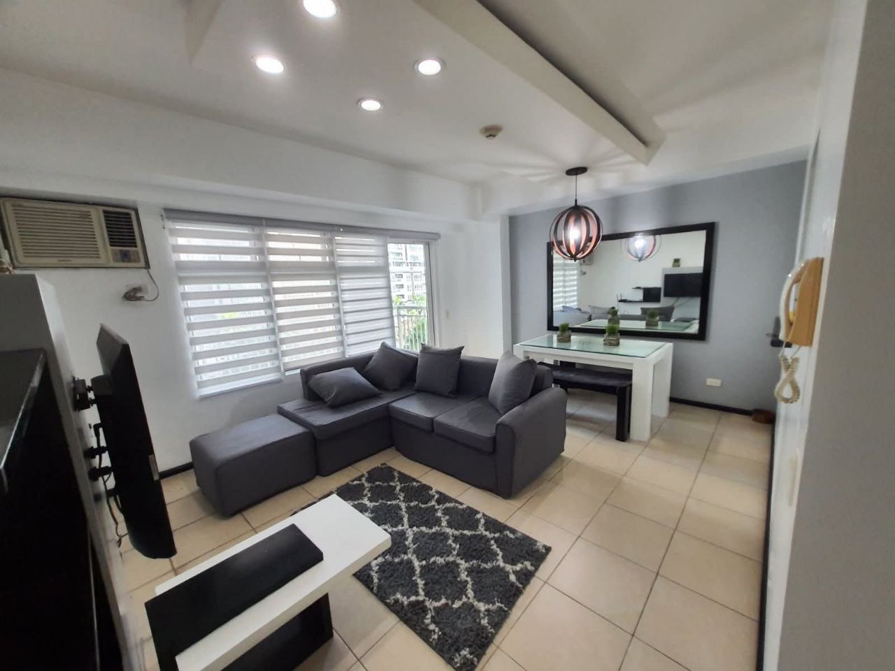 Apartment For Rent in Bonifacio Global City