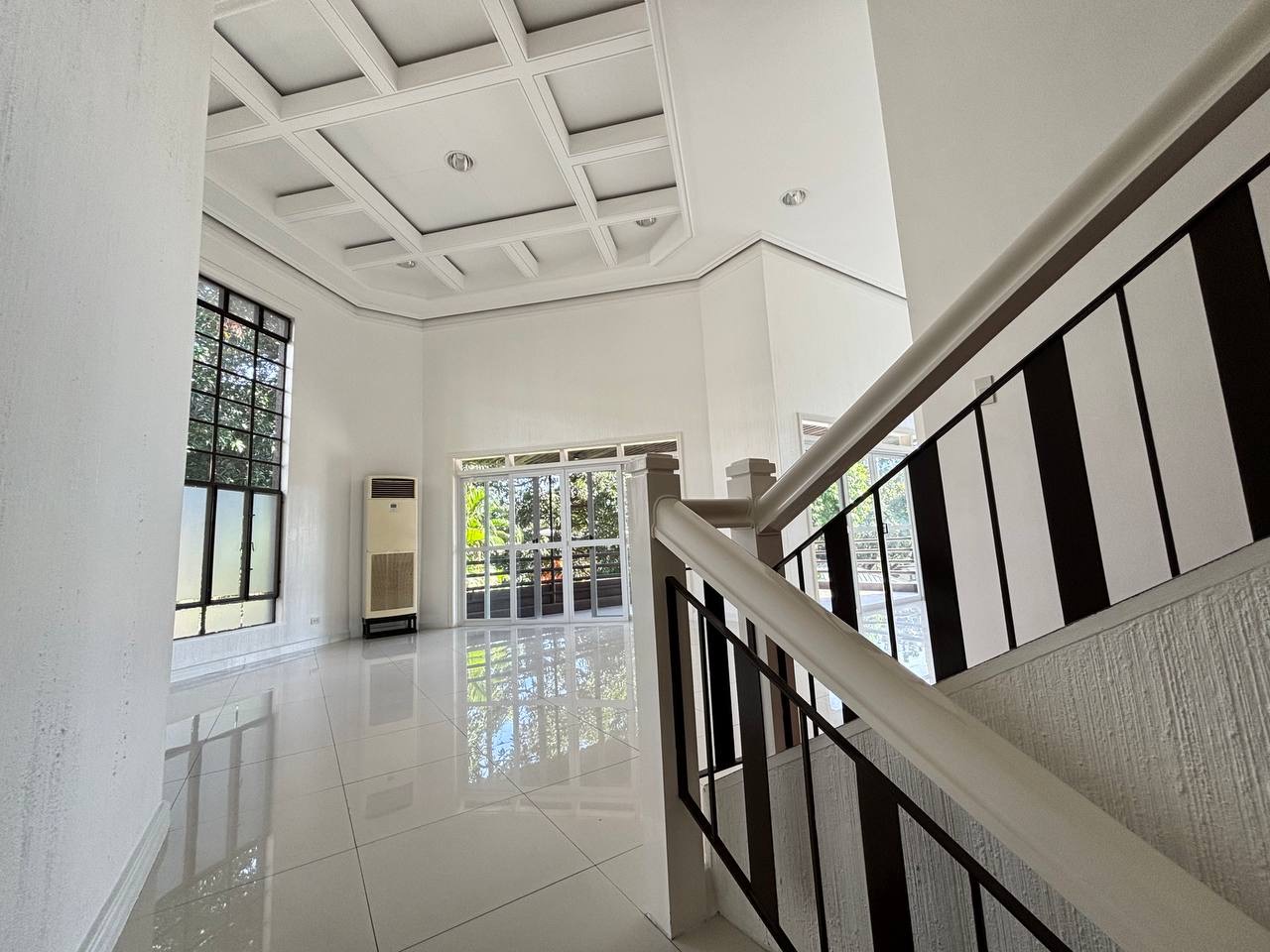 Apartment For Rent in Ayala Alabang