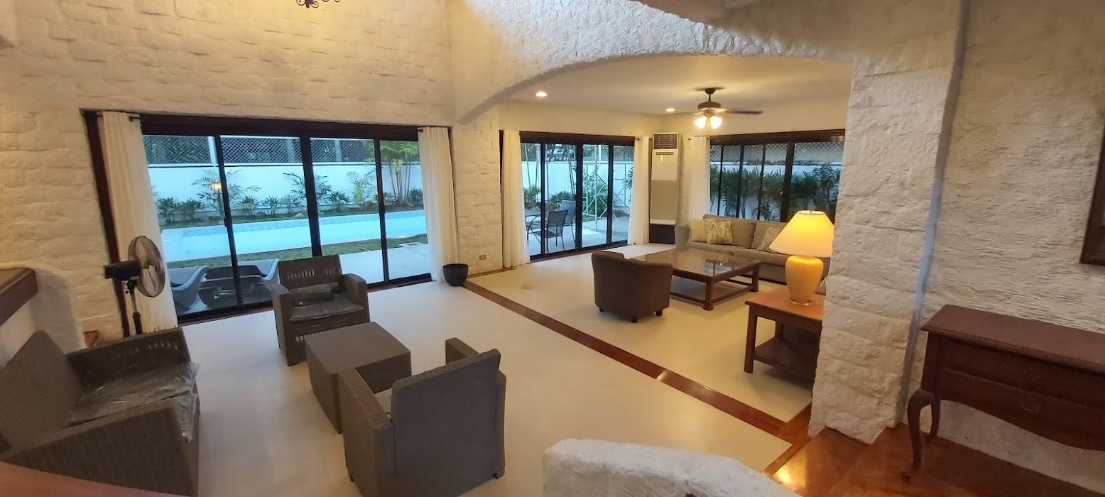Apartment For Rent in Ayala Alabang