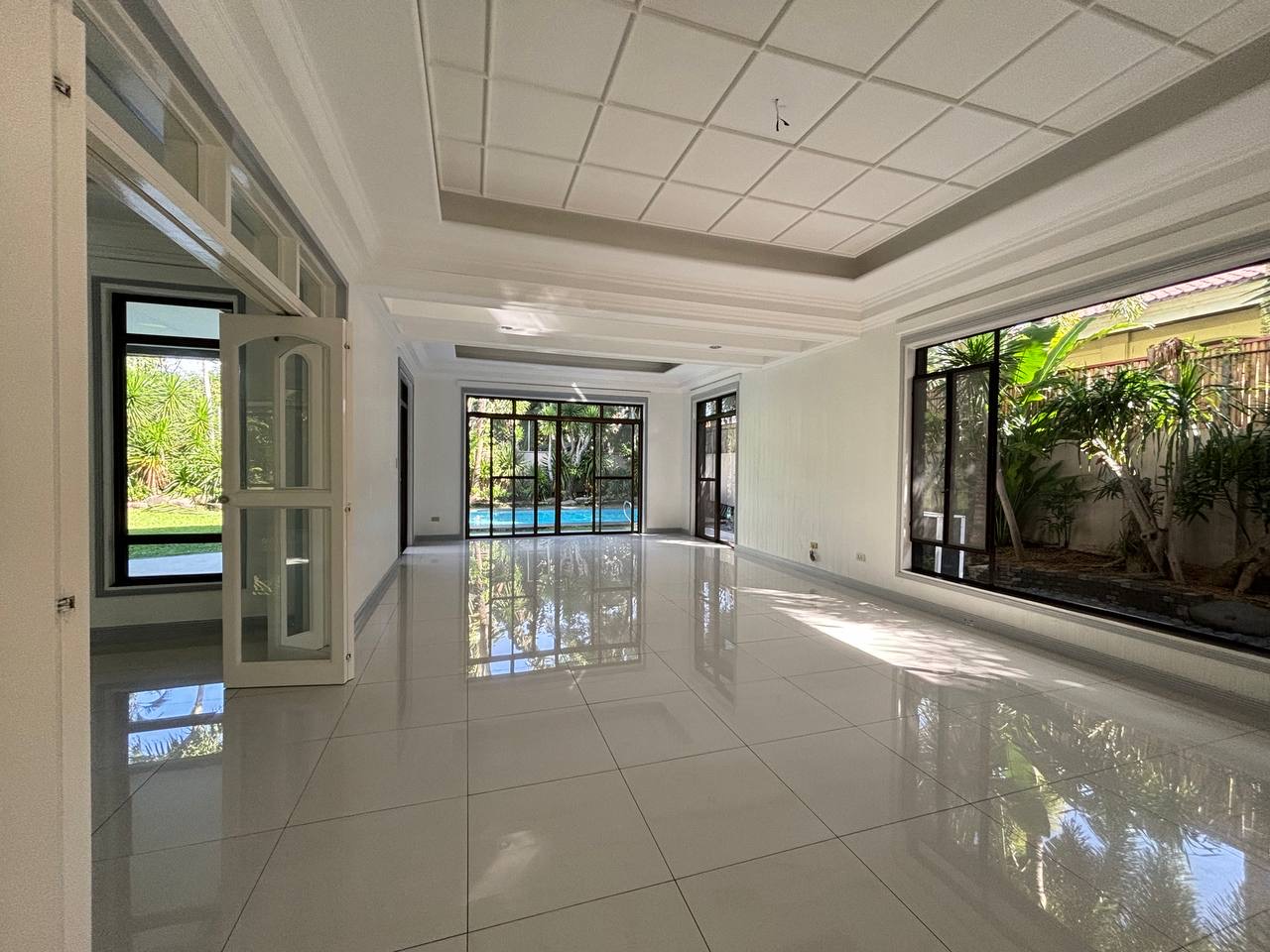 Apartment For Rent in Ayala Alabang