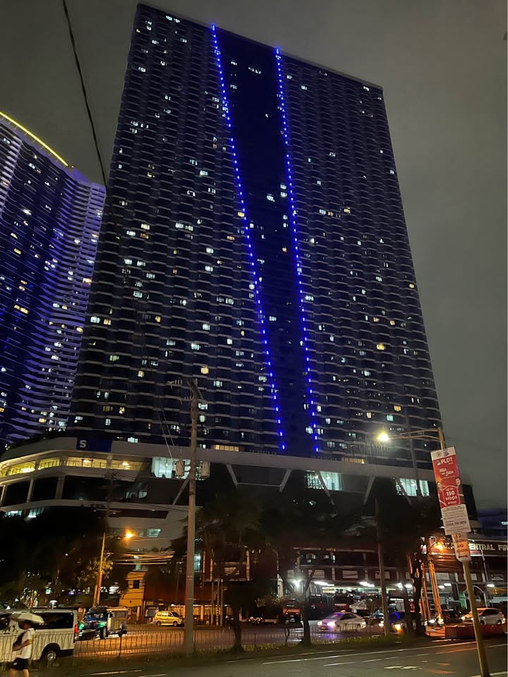 AIR RESIDENCES