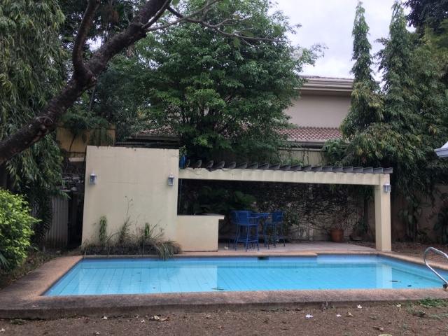 Villa For Rent in Urdaneta