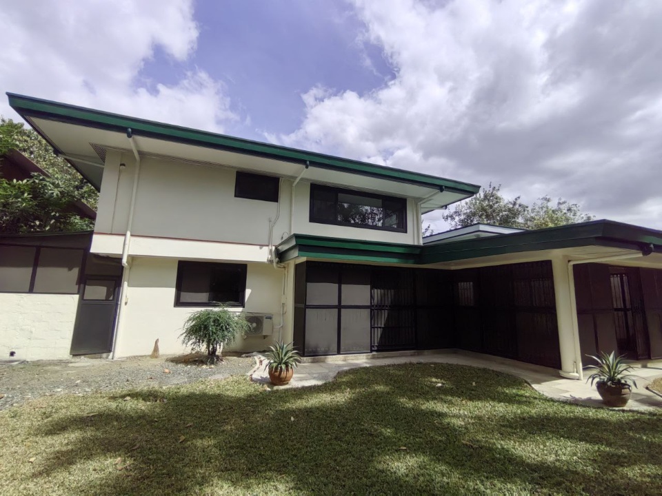Condo For Rent in Magallanes