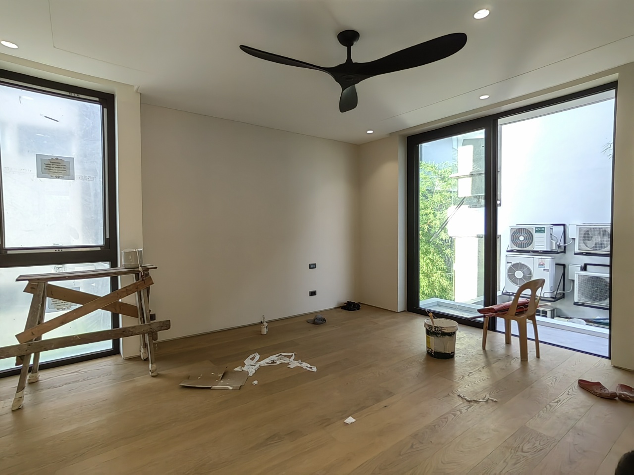 Villa For Rent in McKinley Hill
