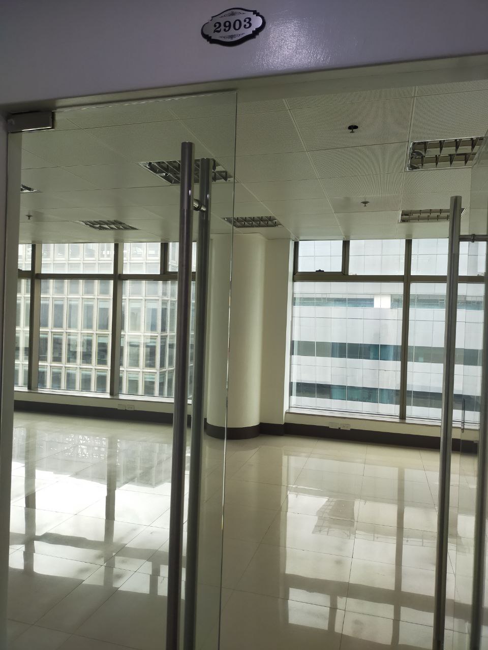 Commercial For Rent in Bonifacio Global City