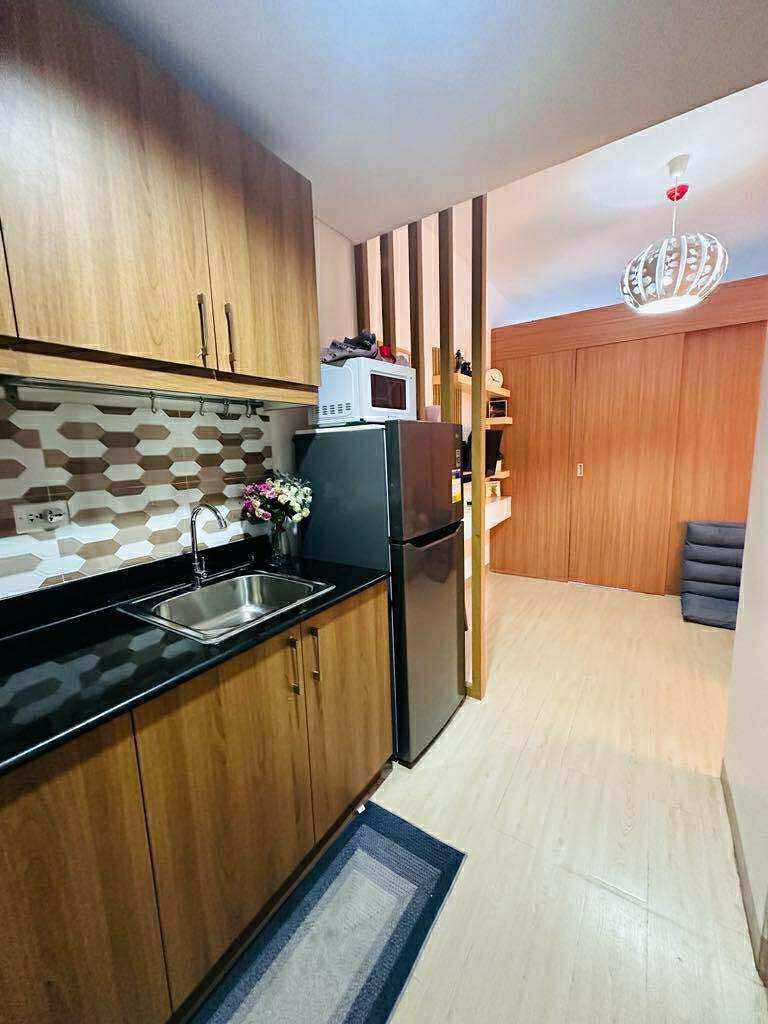 LUSH RESIDENCES