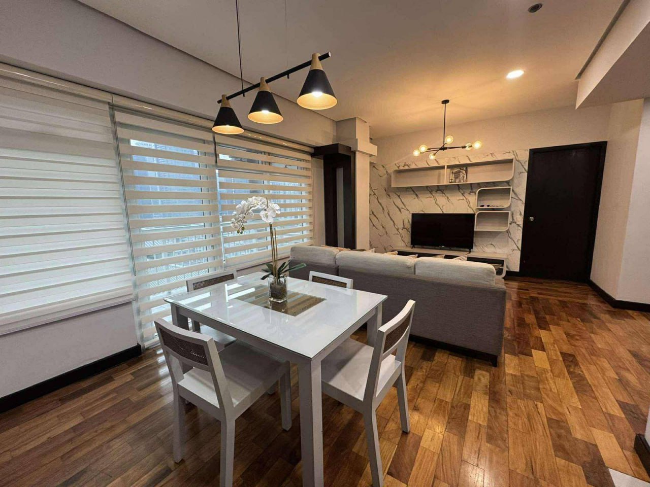 ONE SERENDRA
