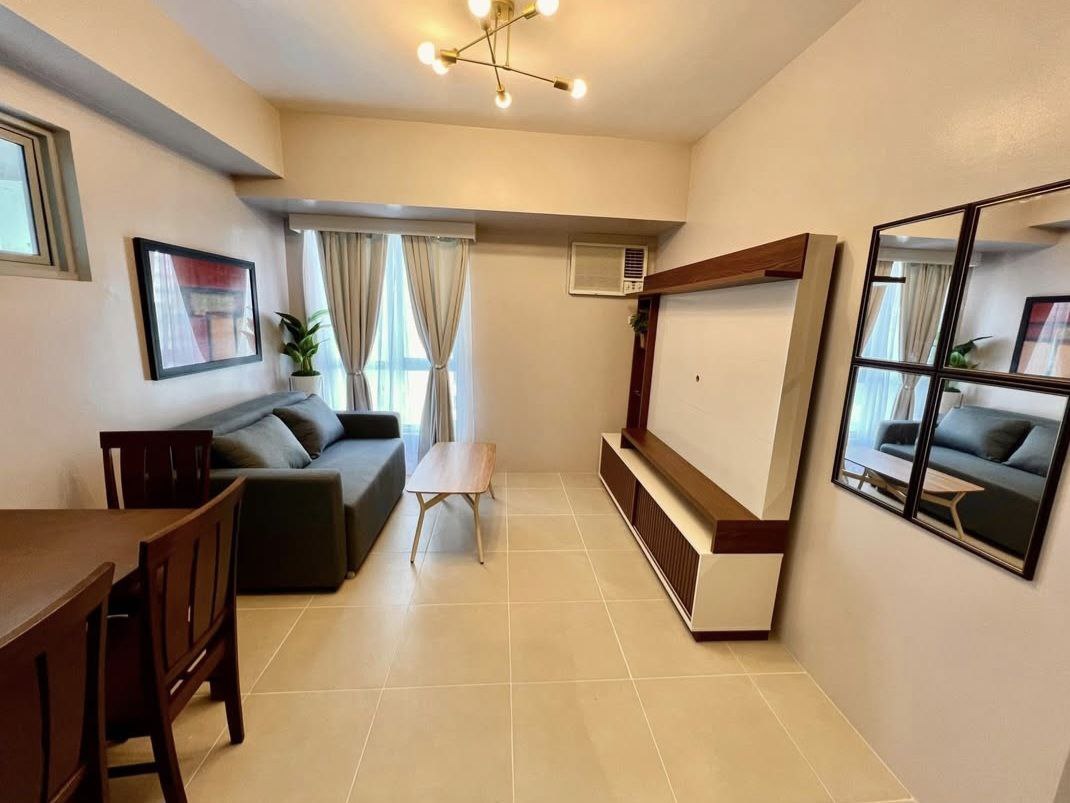 Apartment For Sale in Bonifacio Global City