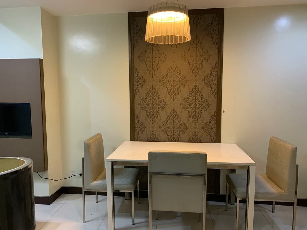 Apartment For Rent in Salcedo Village