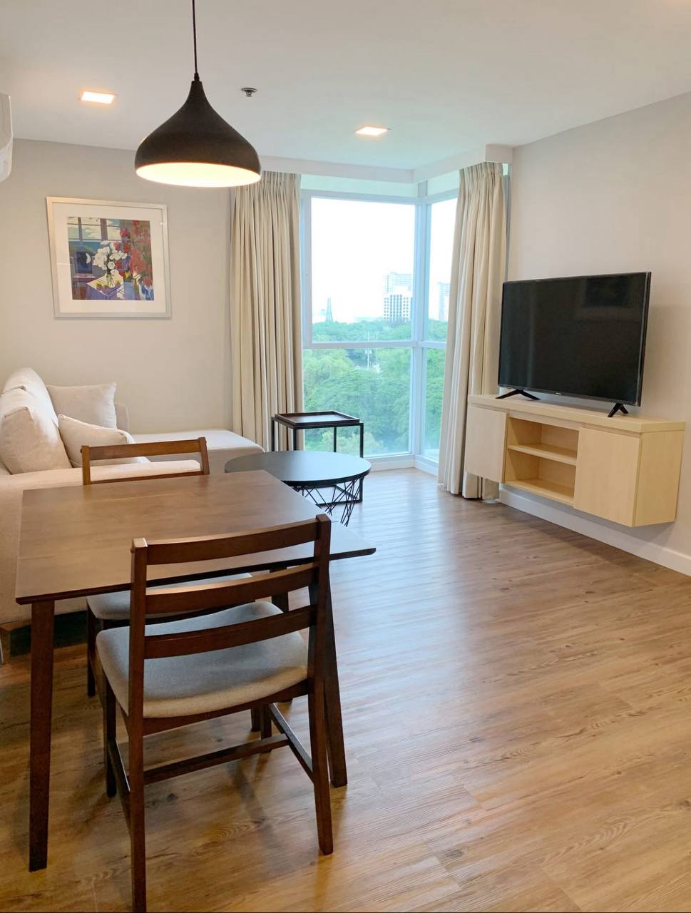 Apartment For Rent in Alabang
