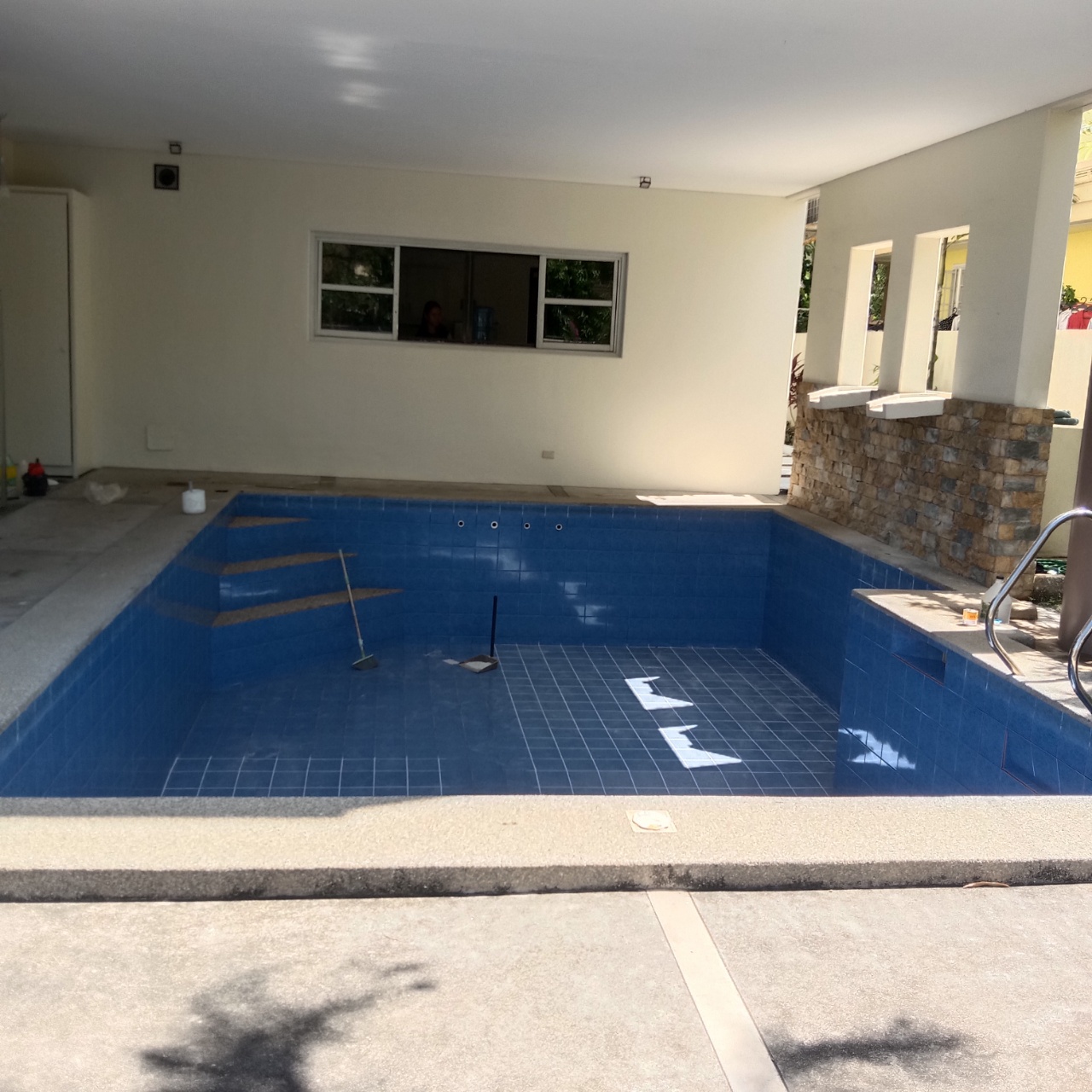 PAROLA ST AYALA ALABANG VILLAGE