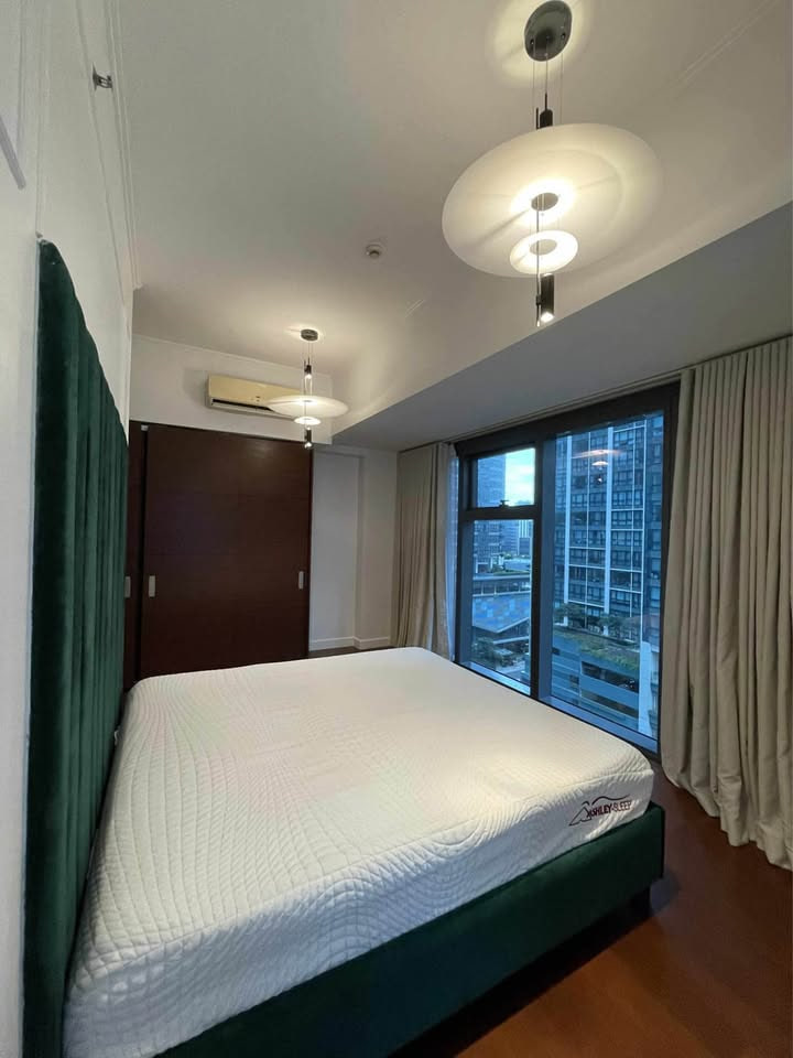 GRAND HYATT MANILA  RESIDENCES