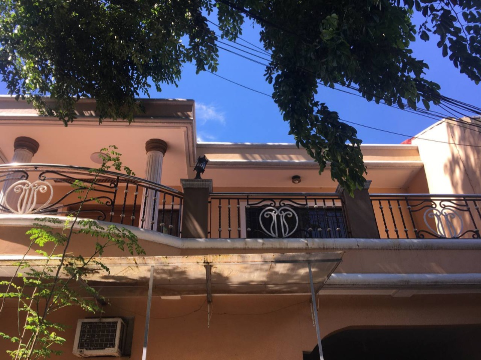 Villa For Rent in Tambo