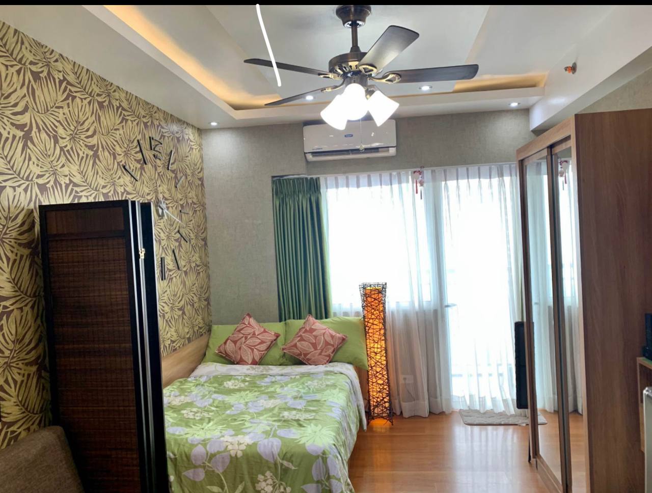 BREEZE RESIDENCES