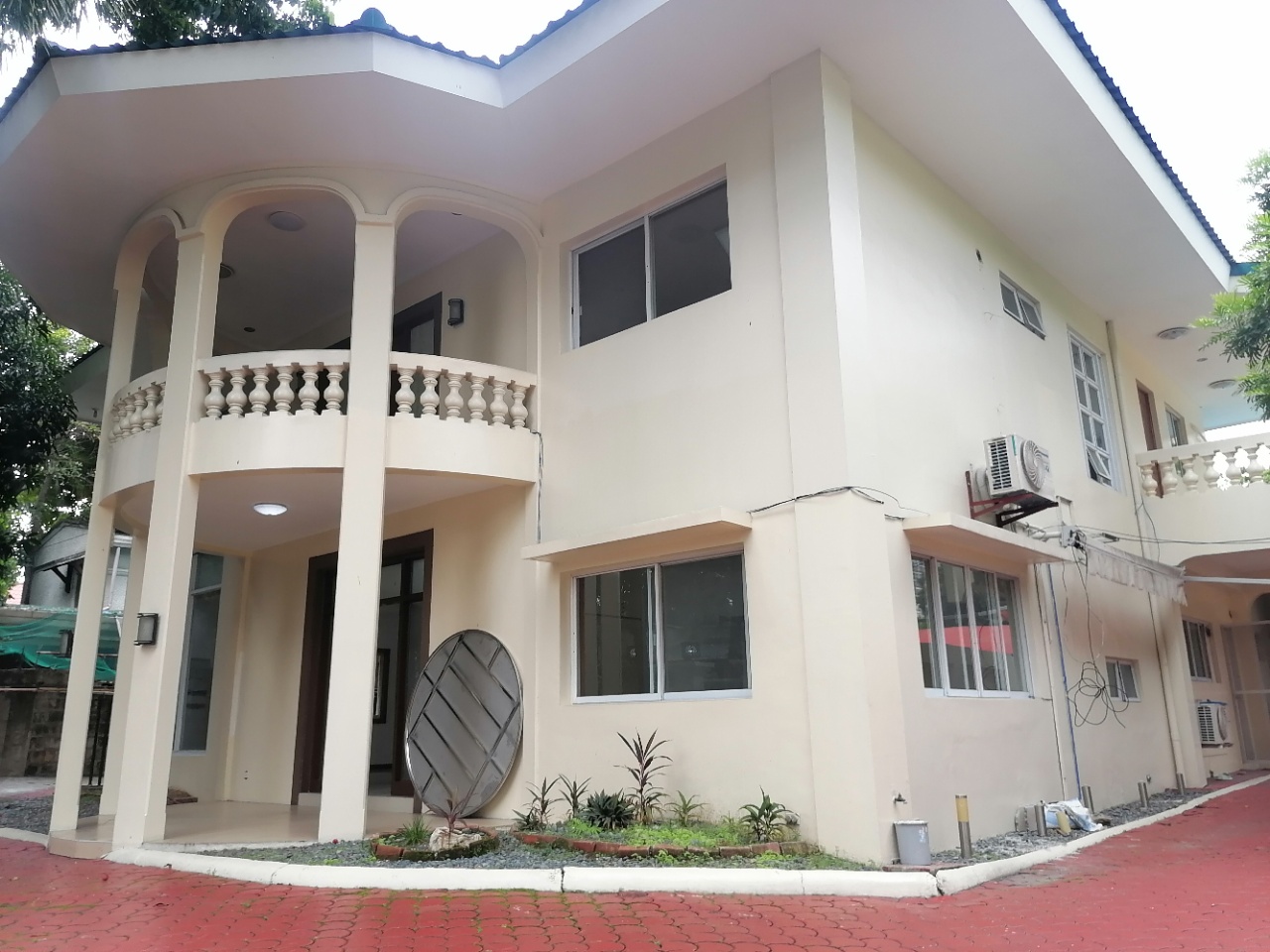 Villa For Rent in Dasmariñas