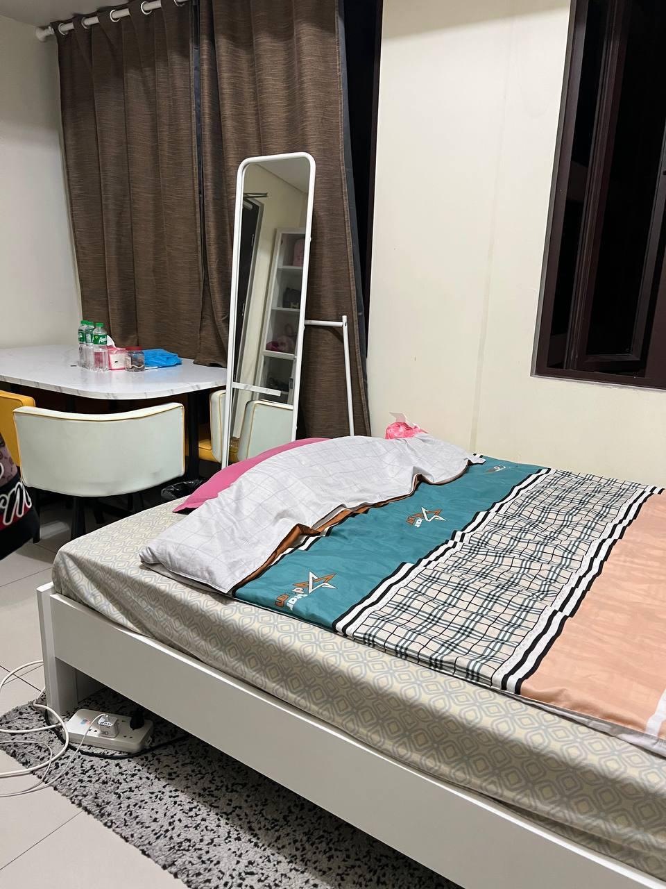  Admiral Baysuites Condominium
