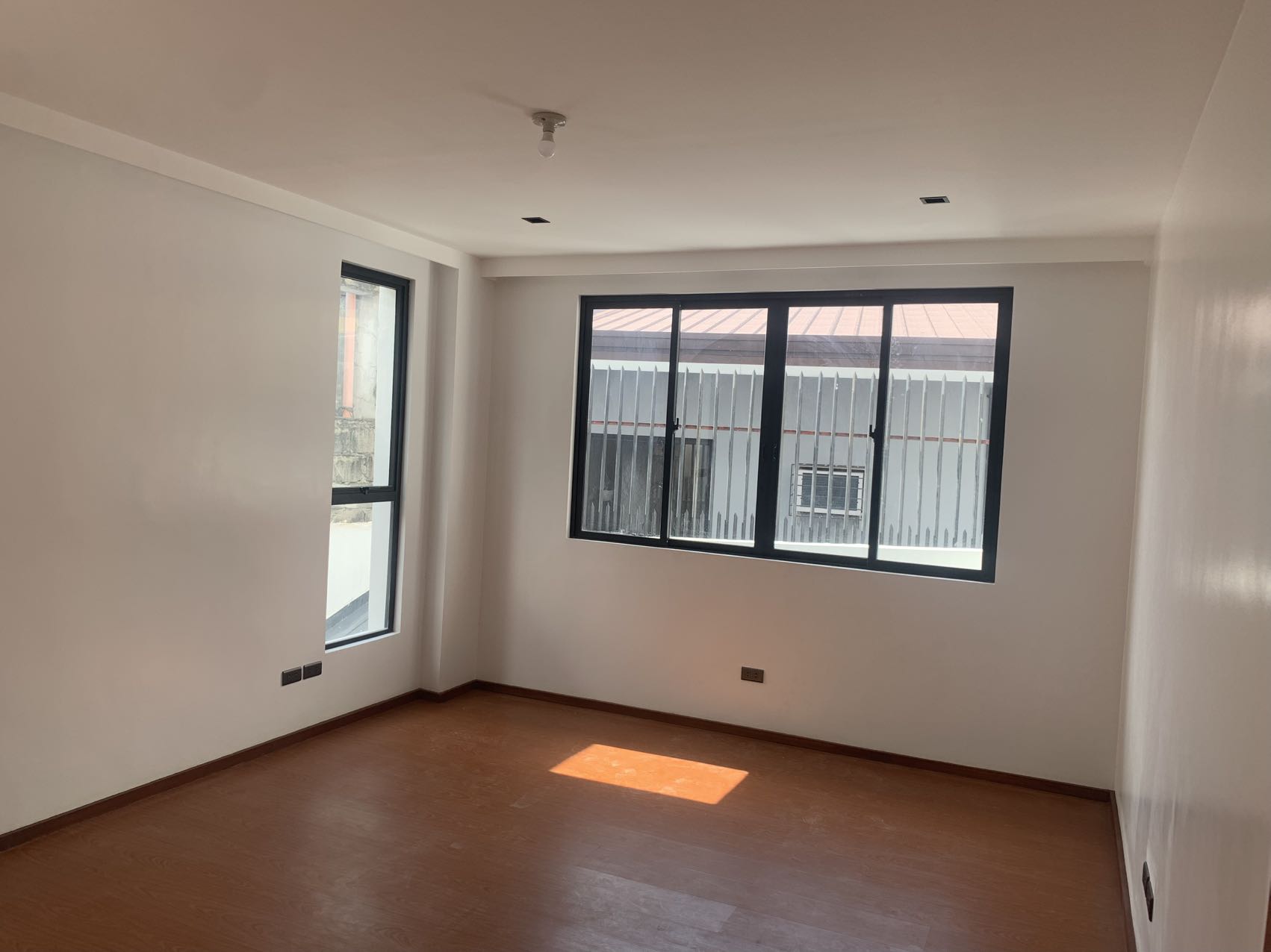 Apartment For Sale in Kapitolyo