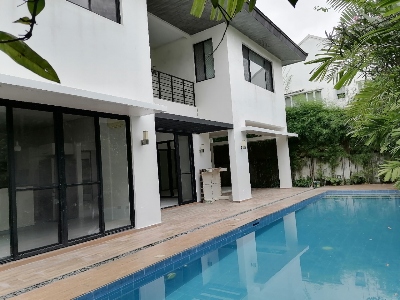 Villa For Rent in San Lorenzo