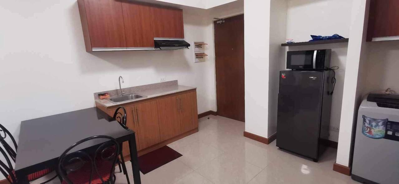 Apartment For Rent in Pasay Rotonda