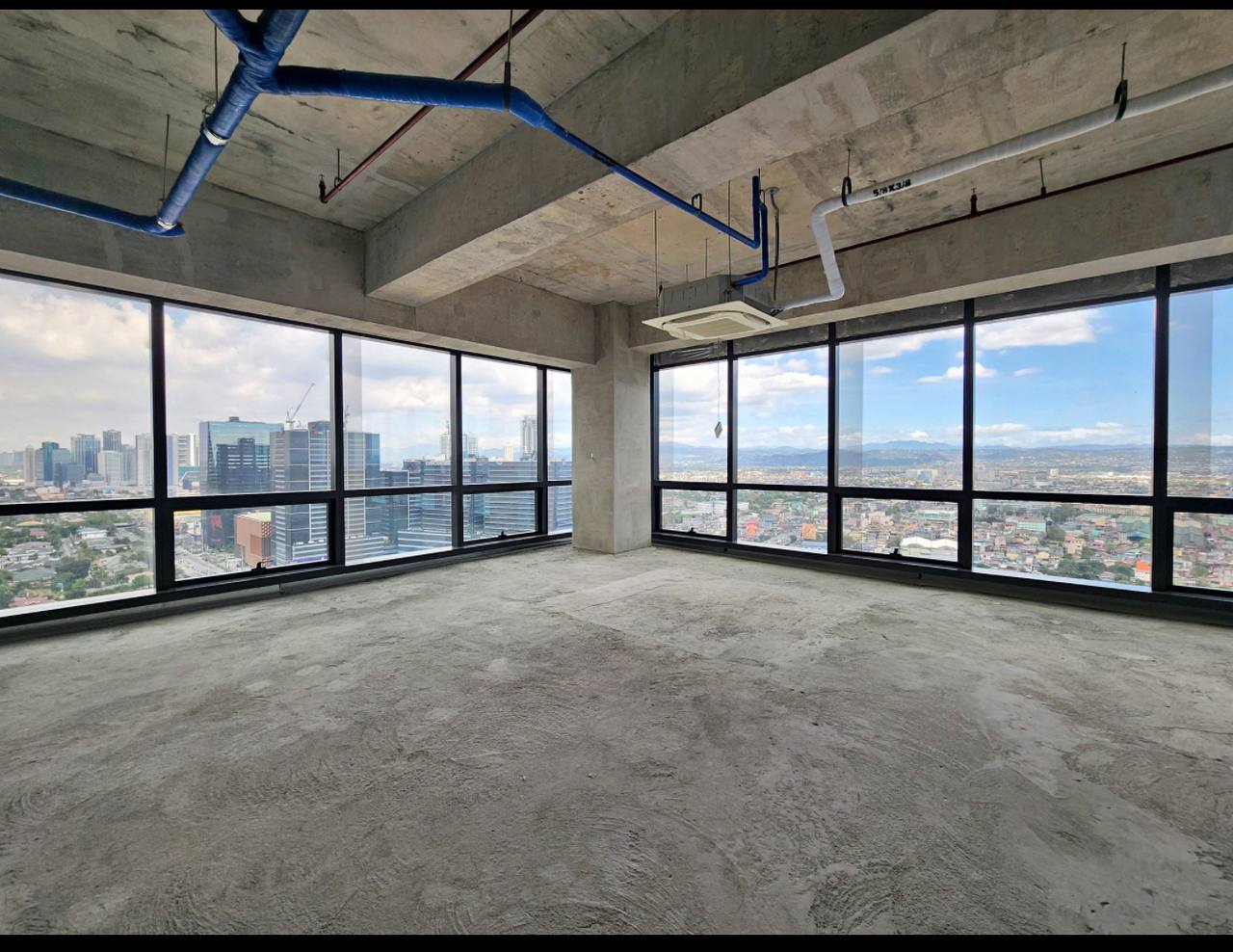 The Glaston Tower at Ortigas East 