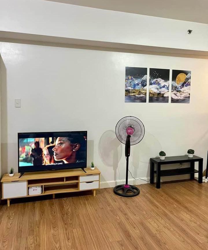 Apartment For Rent in Legazpi Village