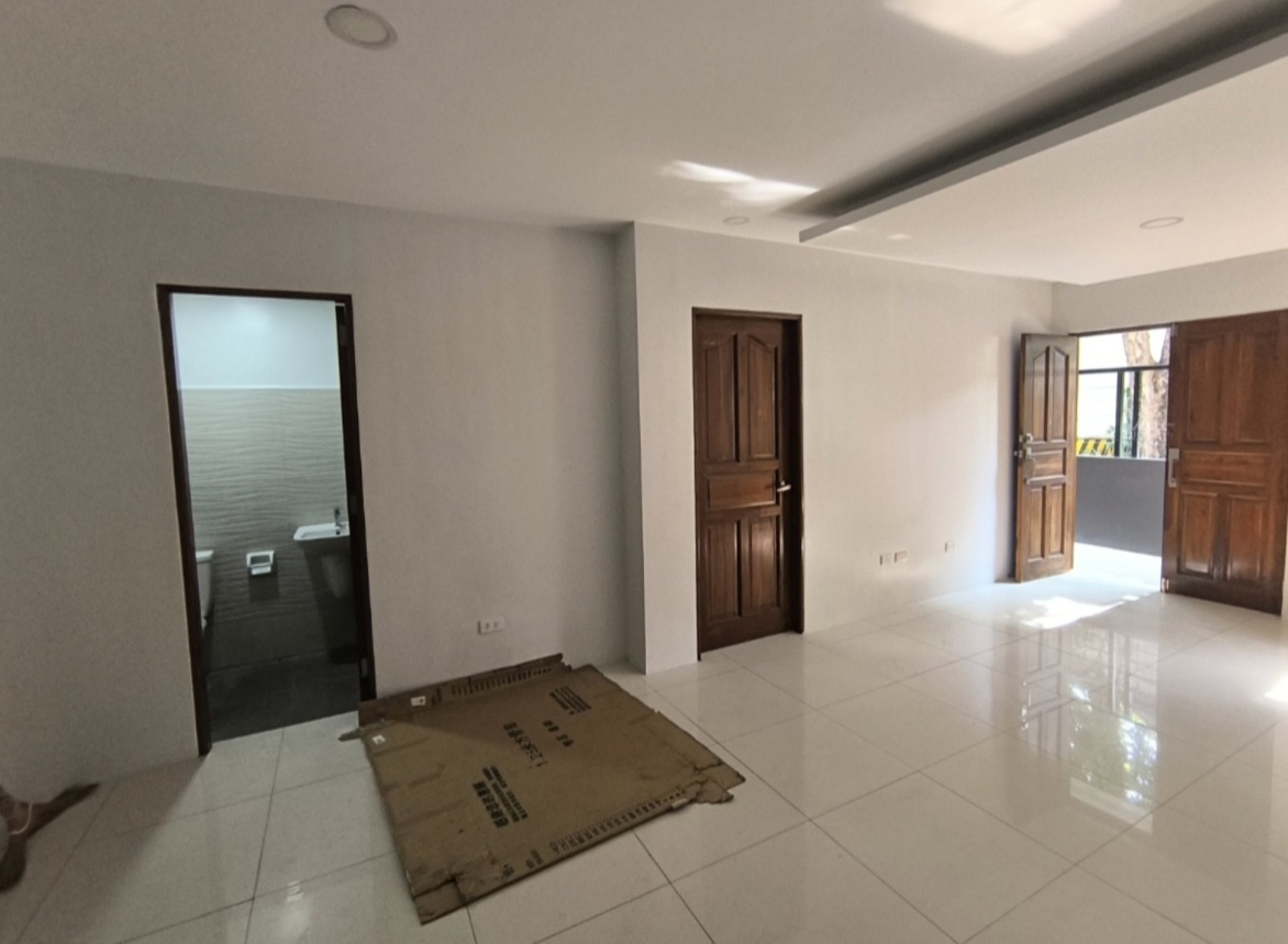 Apartment For Rent in Tambo