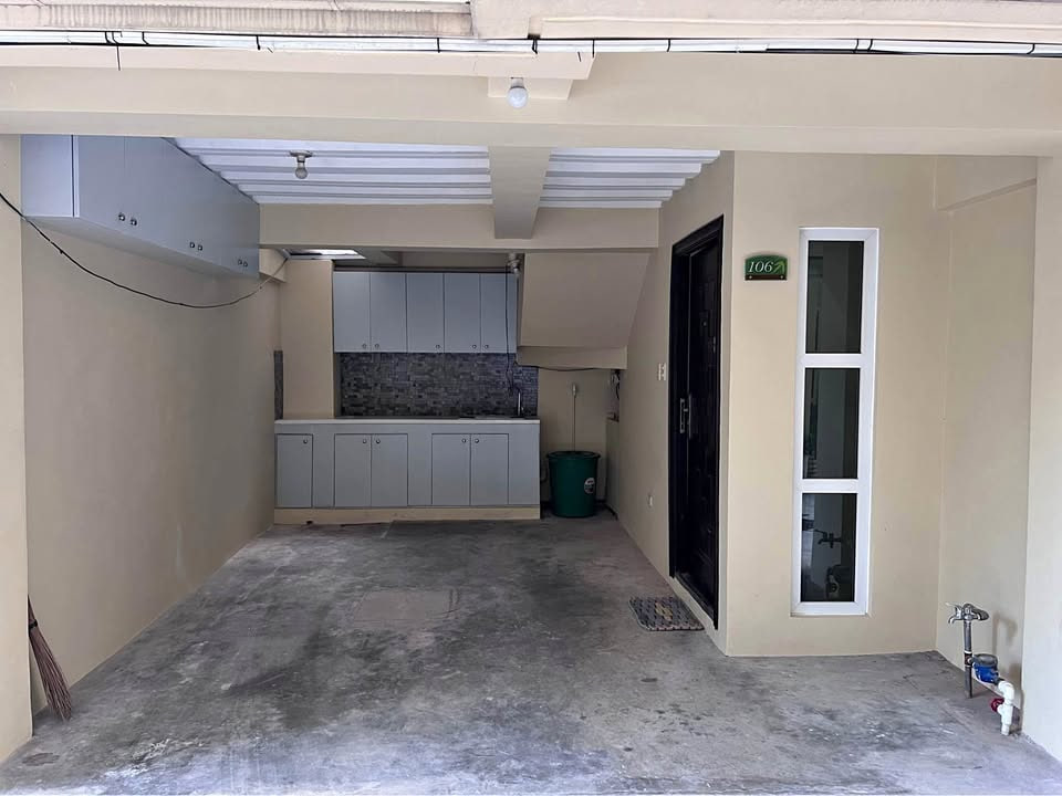 Mandaluyong Townhouse