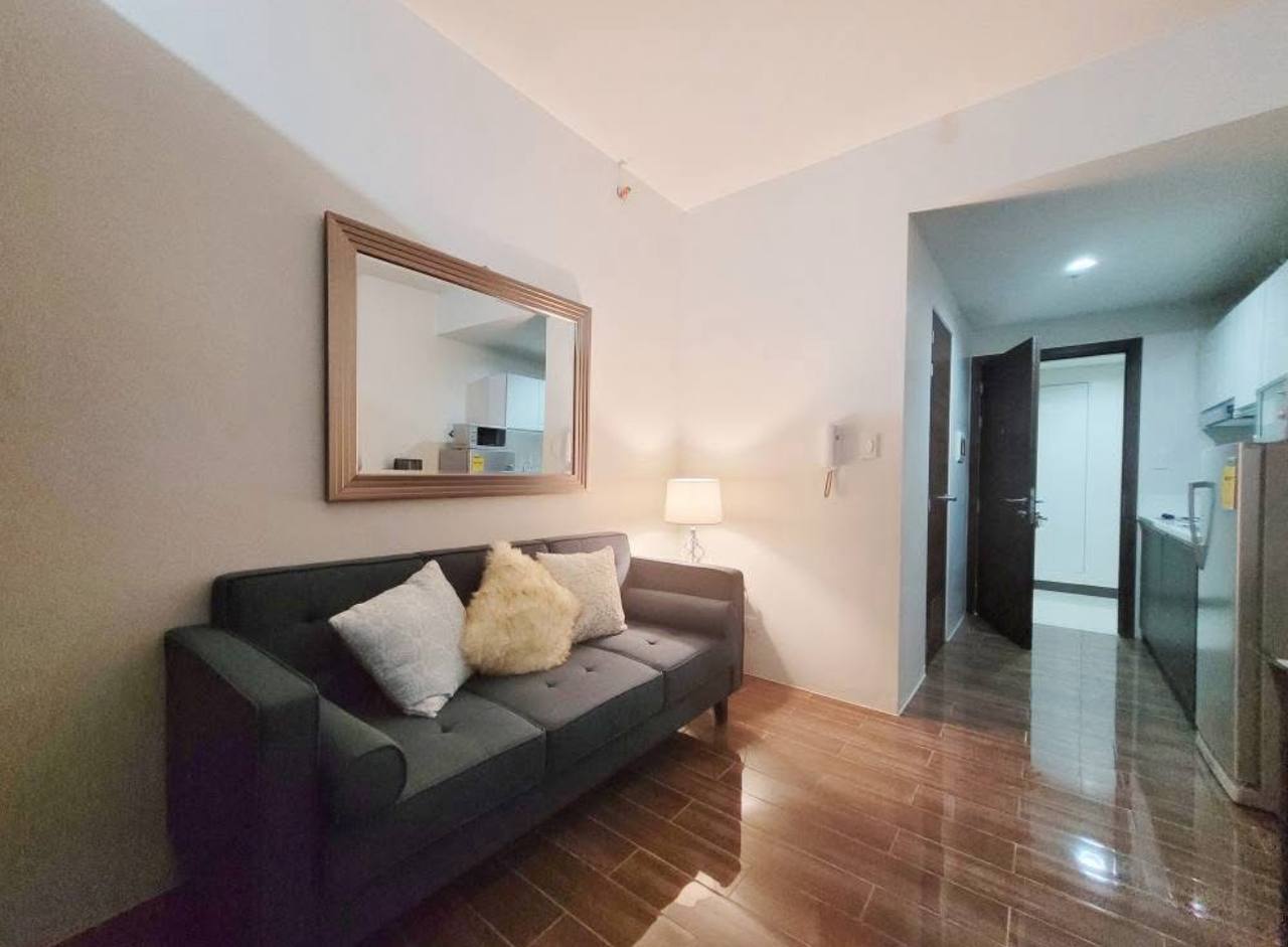 AIR RESIDENCES
