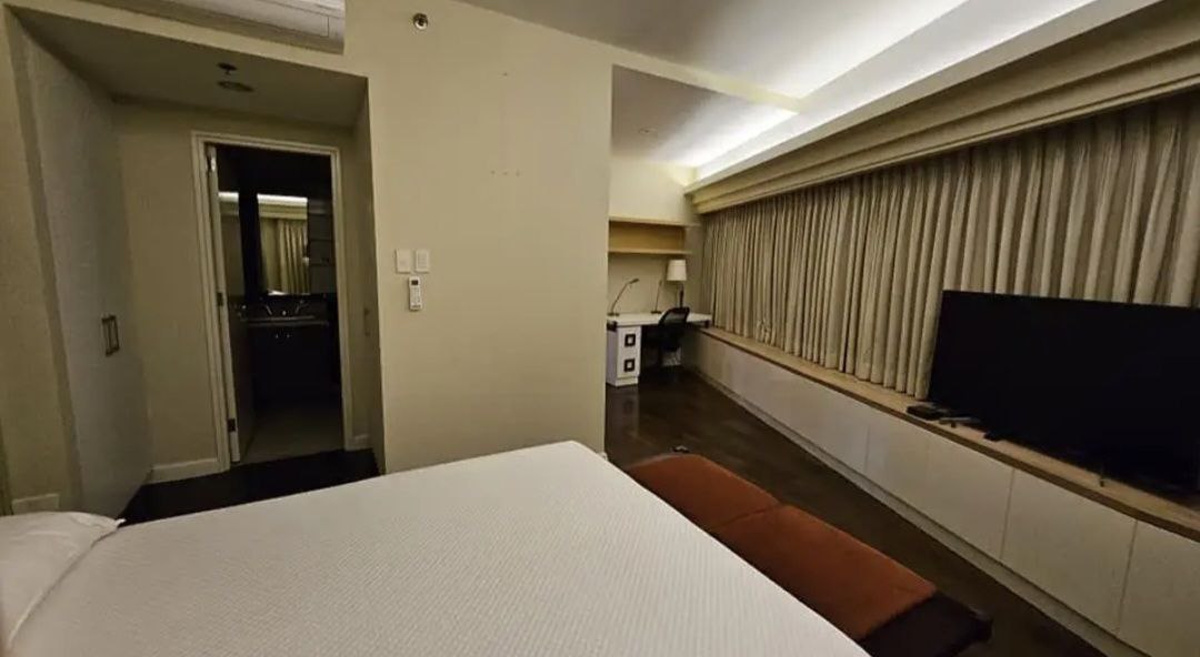 ONE ROCKWELL EAST