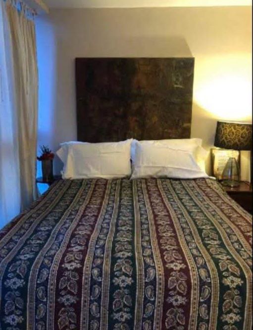 UPTOWN PARKSUITES