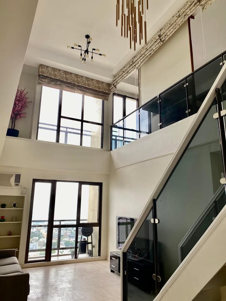 Condo For Sale in Salcedo Village