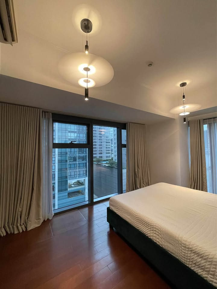 GRAND HYATT MANILA  RESIDENCES