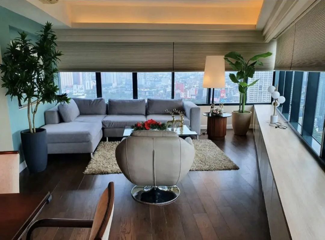 ONE ROCKWELL EAST