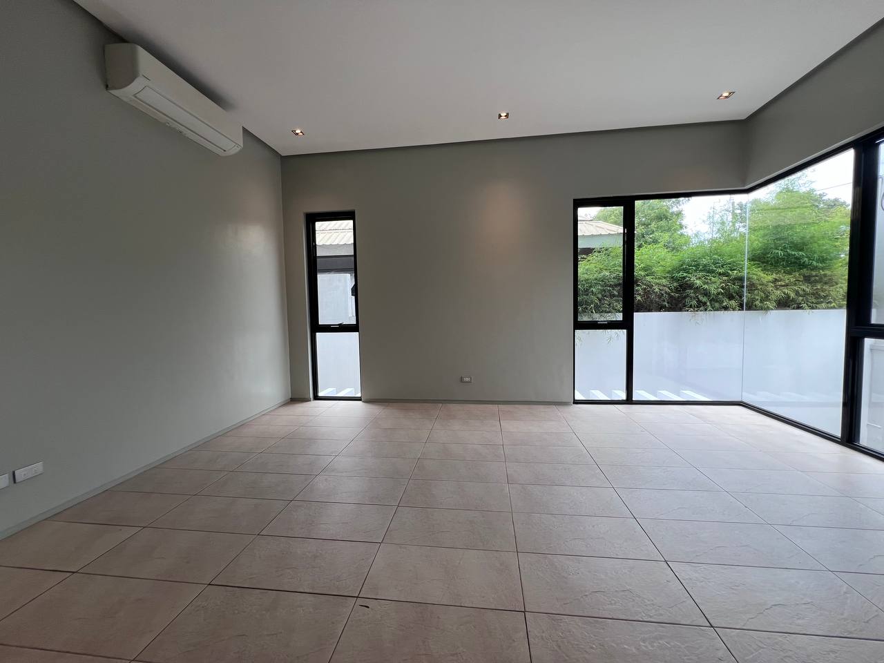 ANAHAW ST AYALA ALABANG VILLAGE