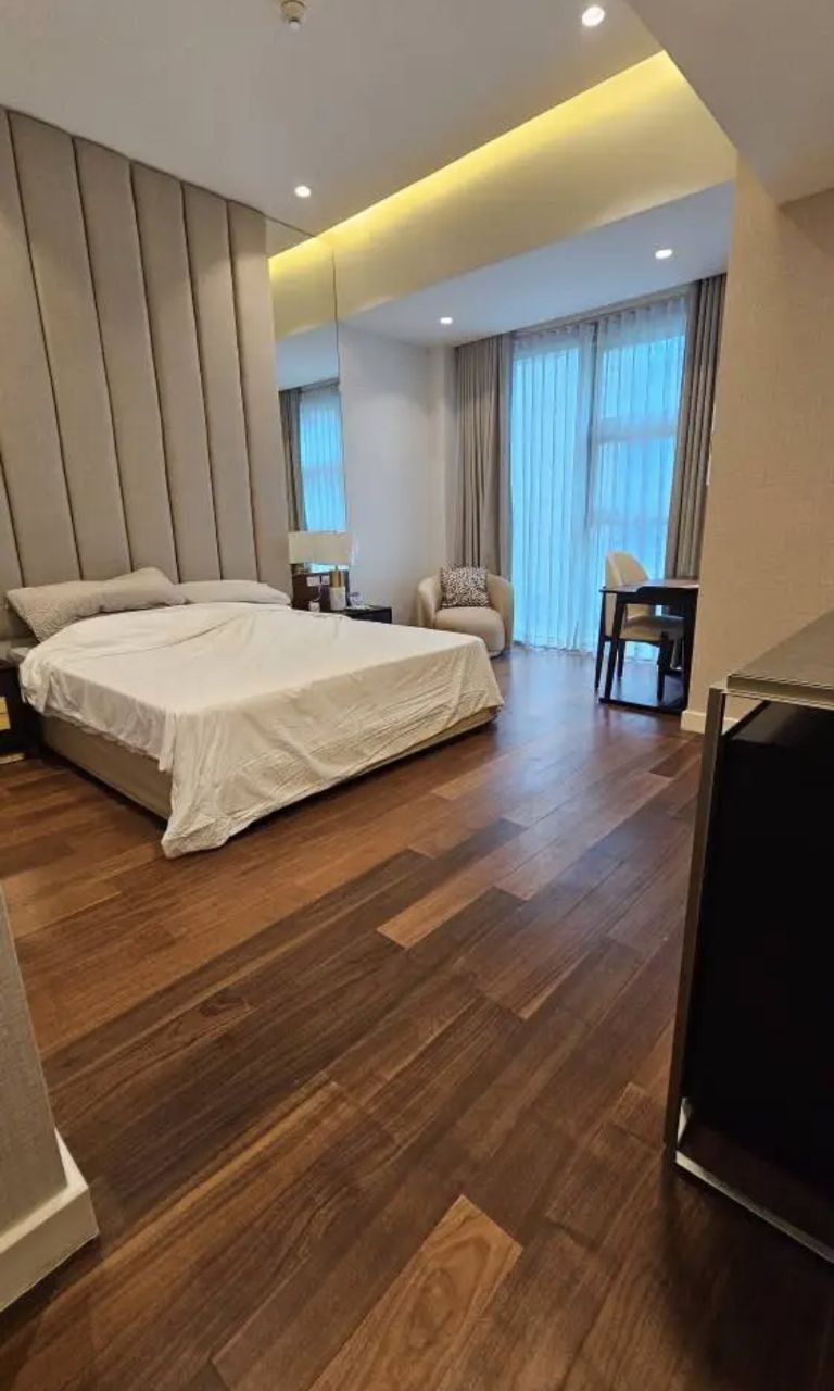 GRAND HYATT MANILA  RESIDENCES