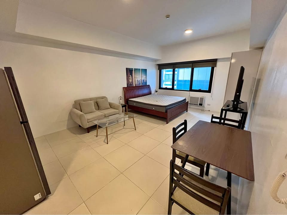 THE ICON RESIDENCES