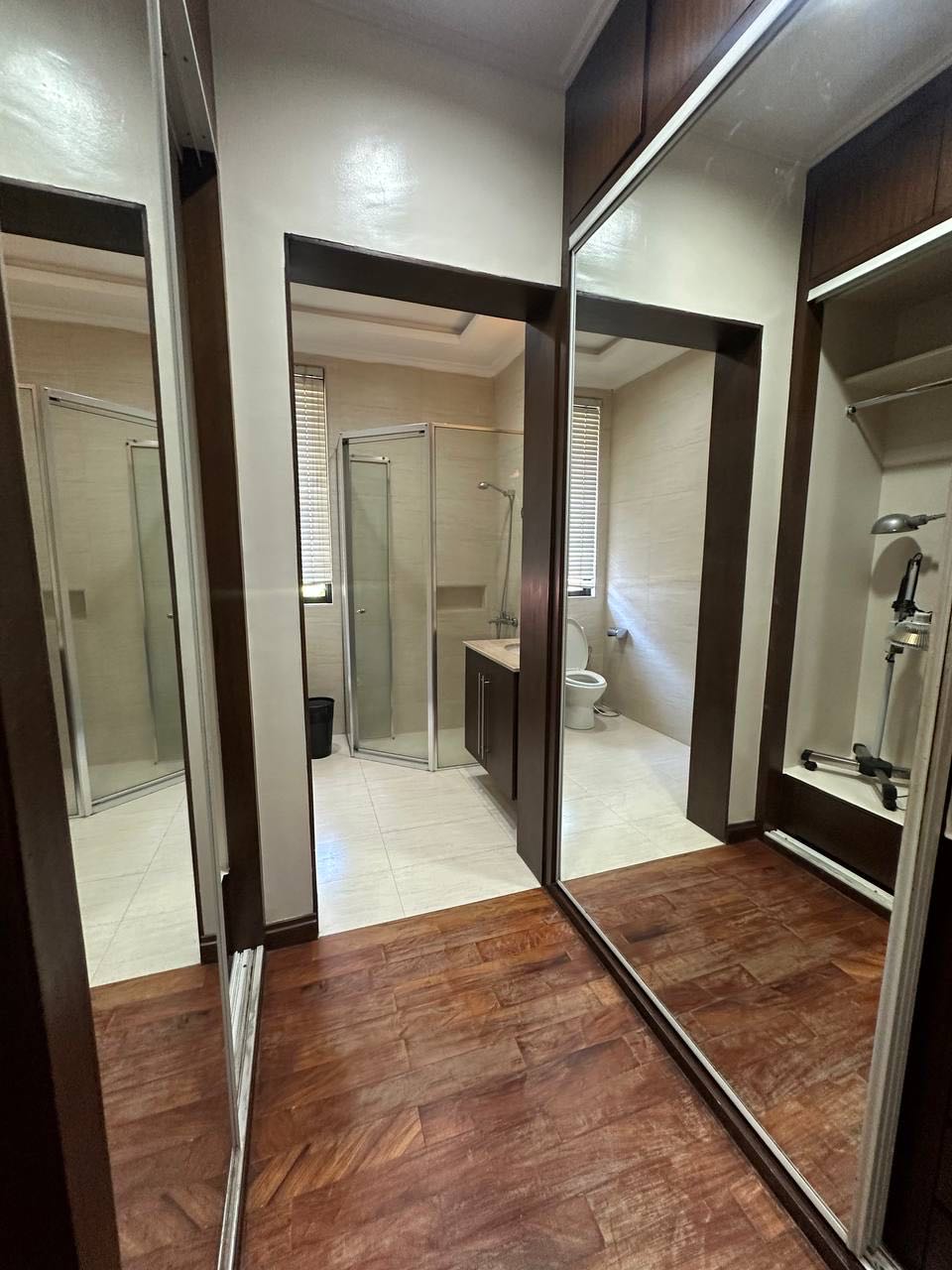 SAN BARTOLOME ST AYALA ALABANG VILLAGE