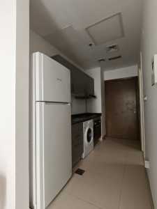 Azizi Candace Acacia