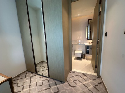 Address Hrabour Point