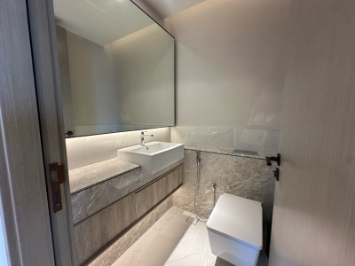 Address Hrabour Point